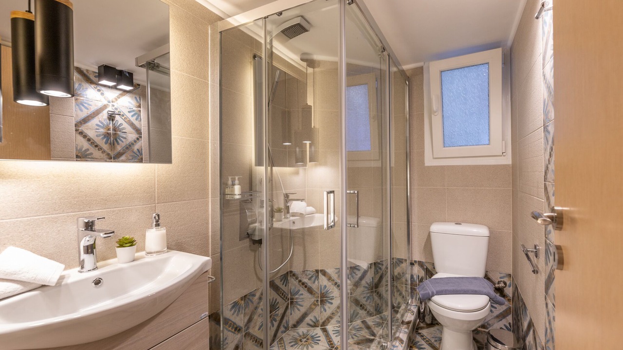 Photo of Bathroom in Piraeus