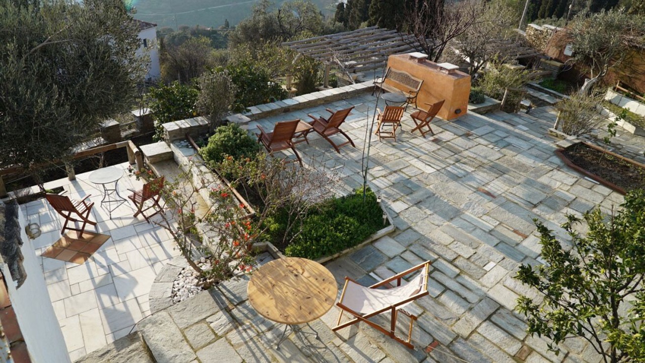 Photo of Outdoor in Andros Town