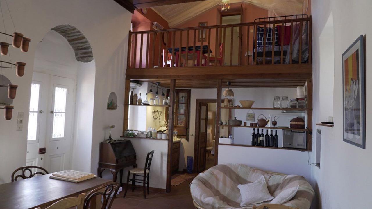 Photo of Livingroom in Andros Town