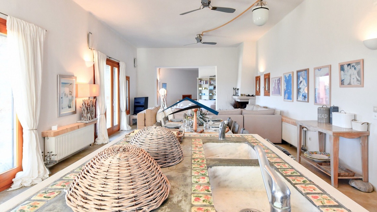 Photo of Bedroom in Kea