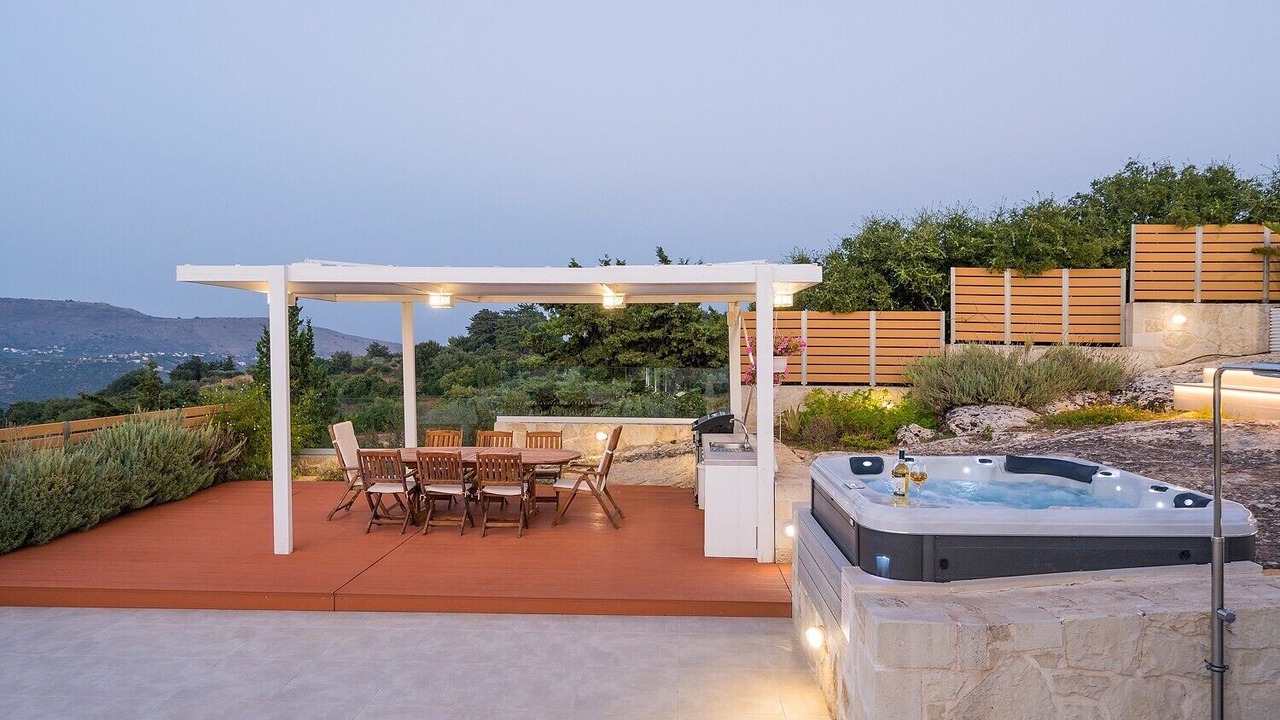 Photo of Patio Balcony in Champatha
