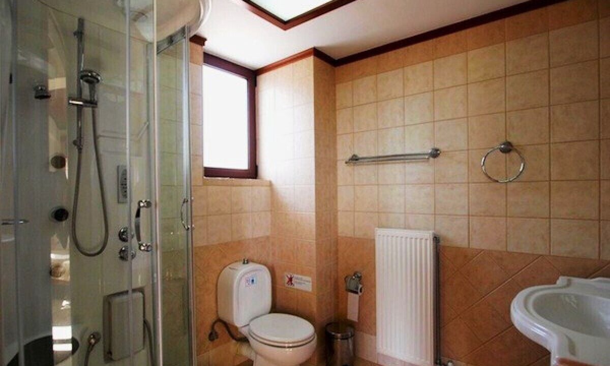 Photo of Bathroom in Polemarchi
