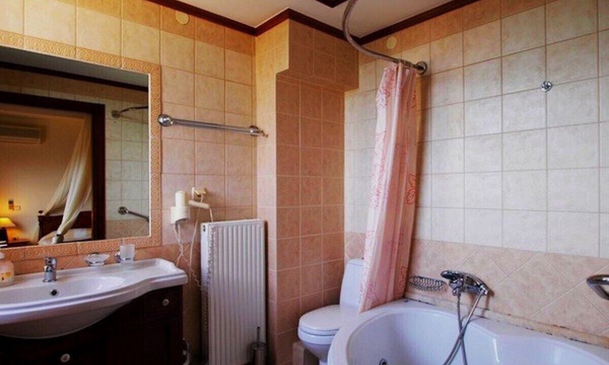 Photo of Bathroom in Polemarchi