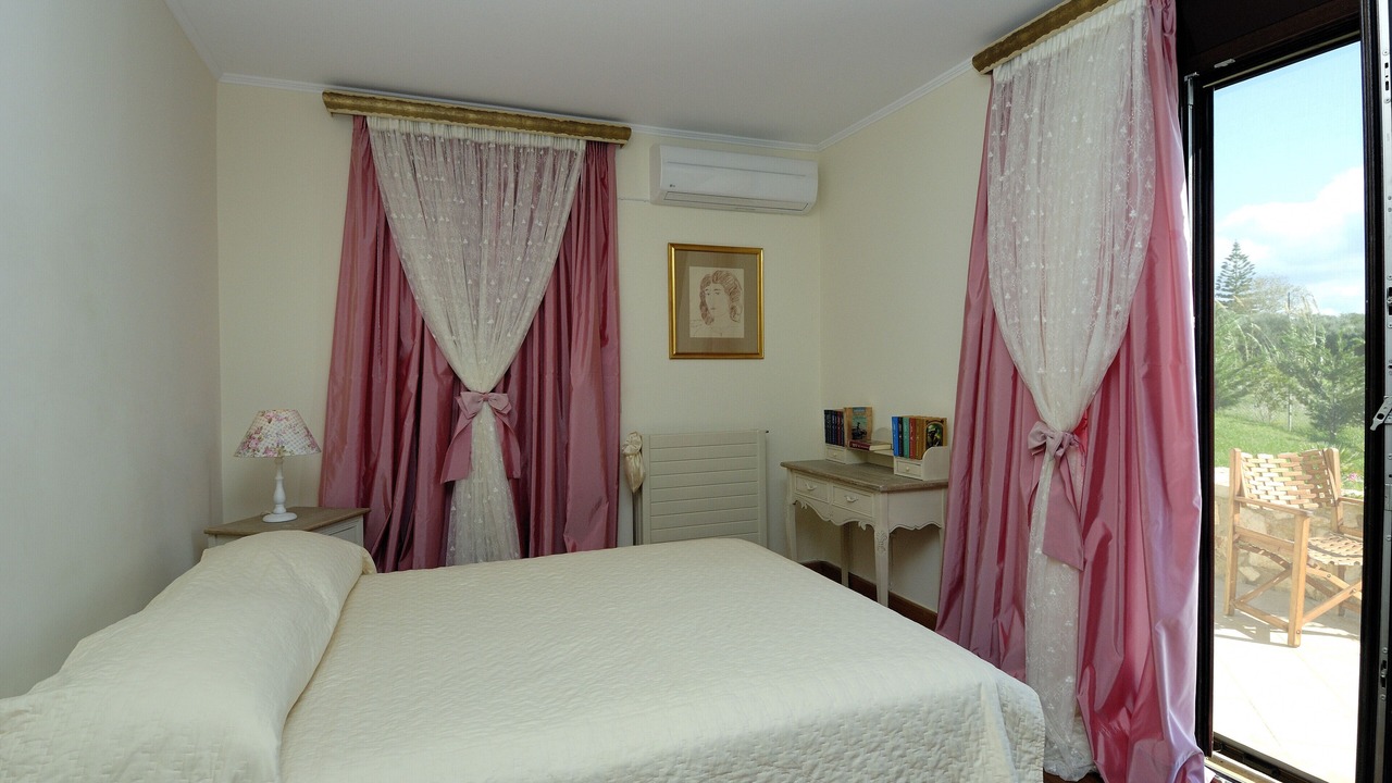 Photo of Bedroom in Romanos