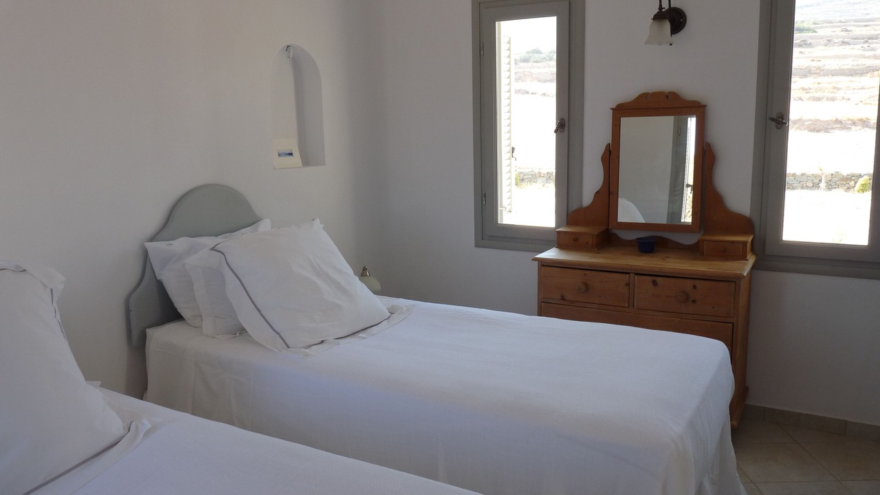 Photo of Bedroom in Folegandros