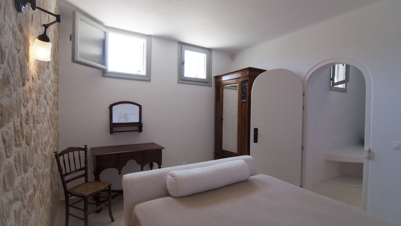Photo of Bedroom in Folegandros
