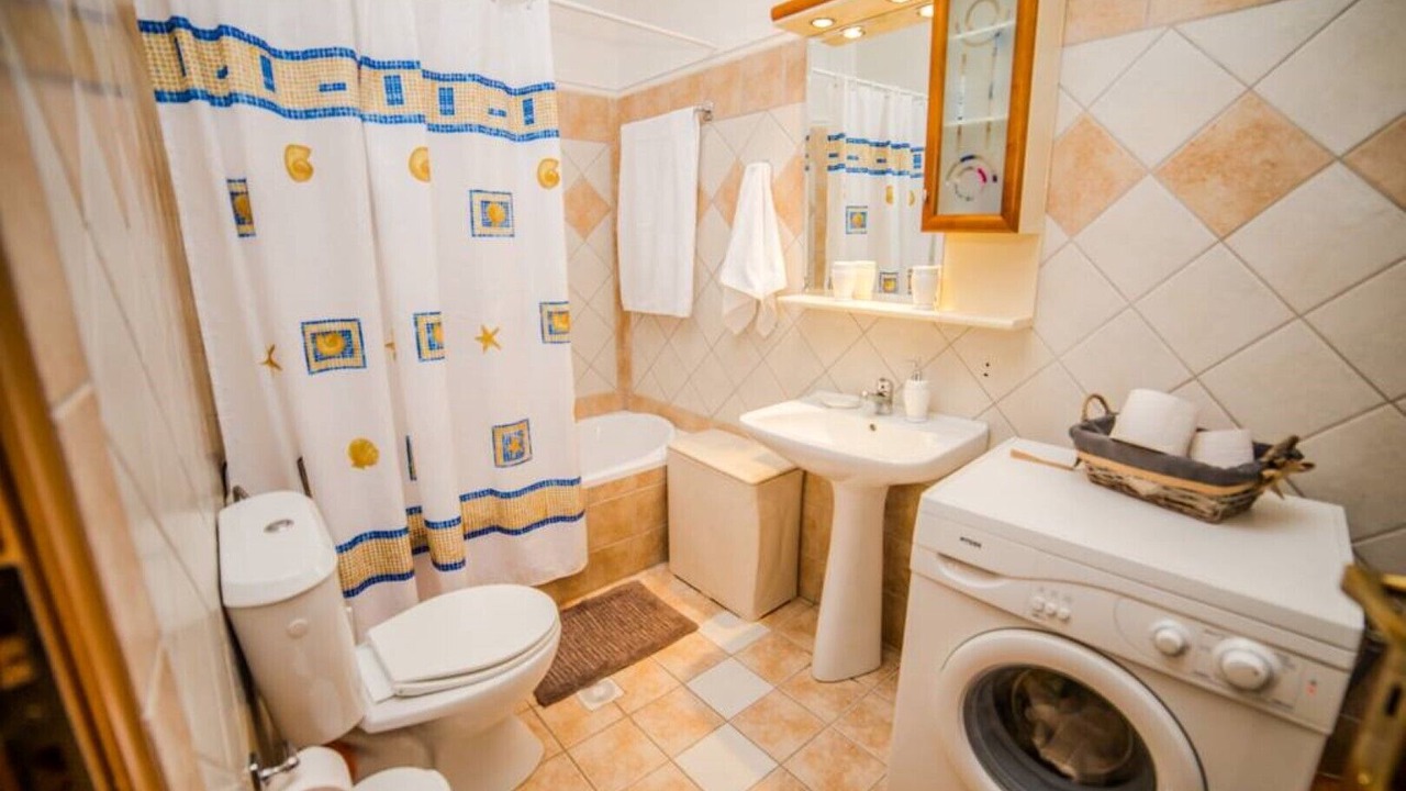 Photo of Bathroom in Kalambaka