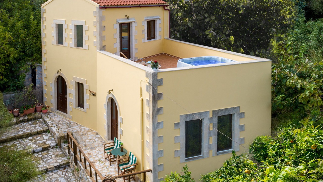 Photo of Outdoor in Makhairoi