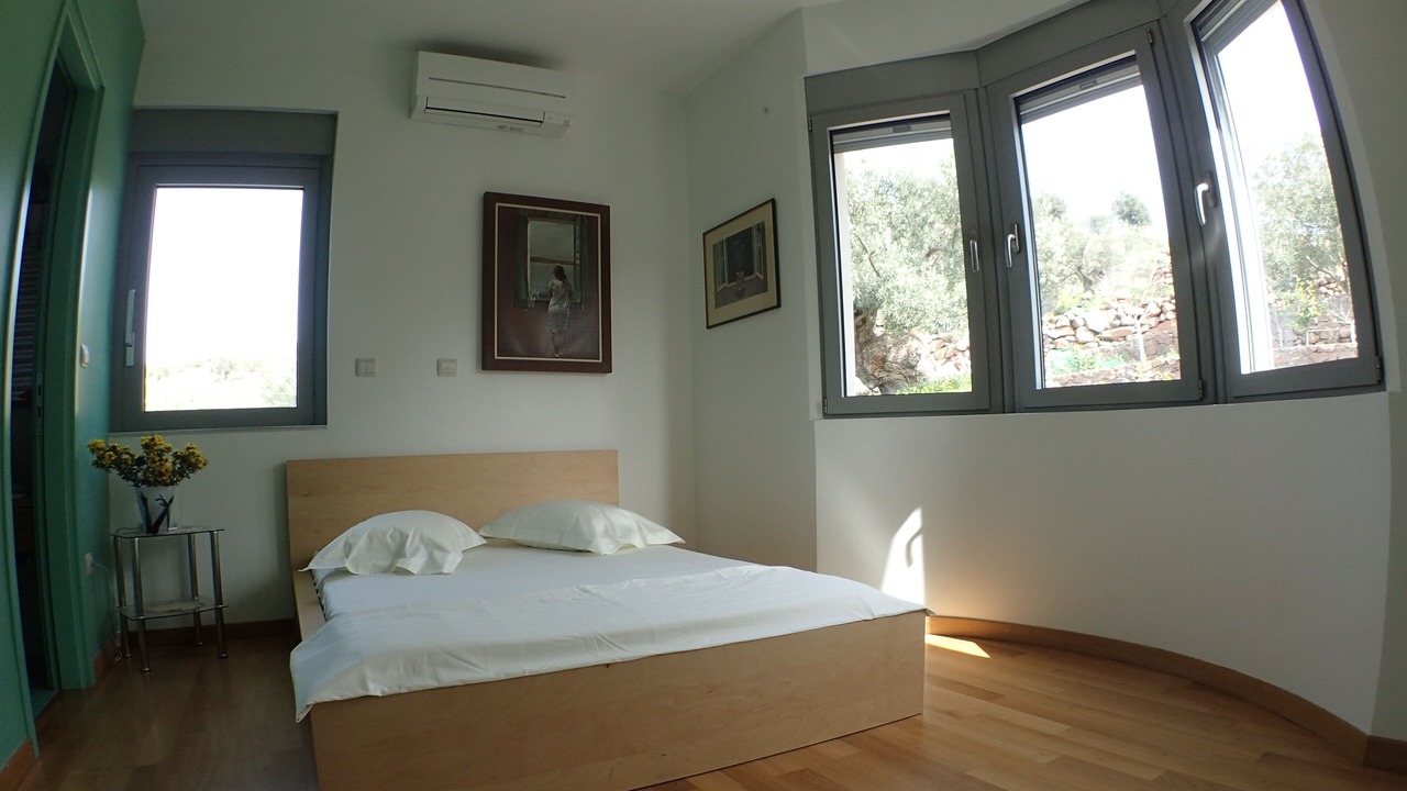 Photo of Bedroom in Kontos