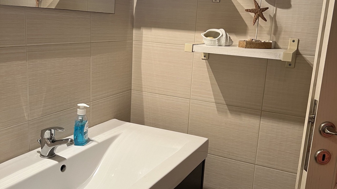 Photo of Bathroom in Skala Fourkas