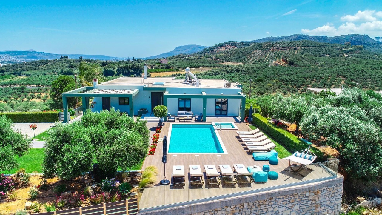 Photo of Outdoor in Potistiria