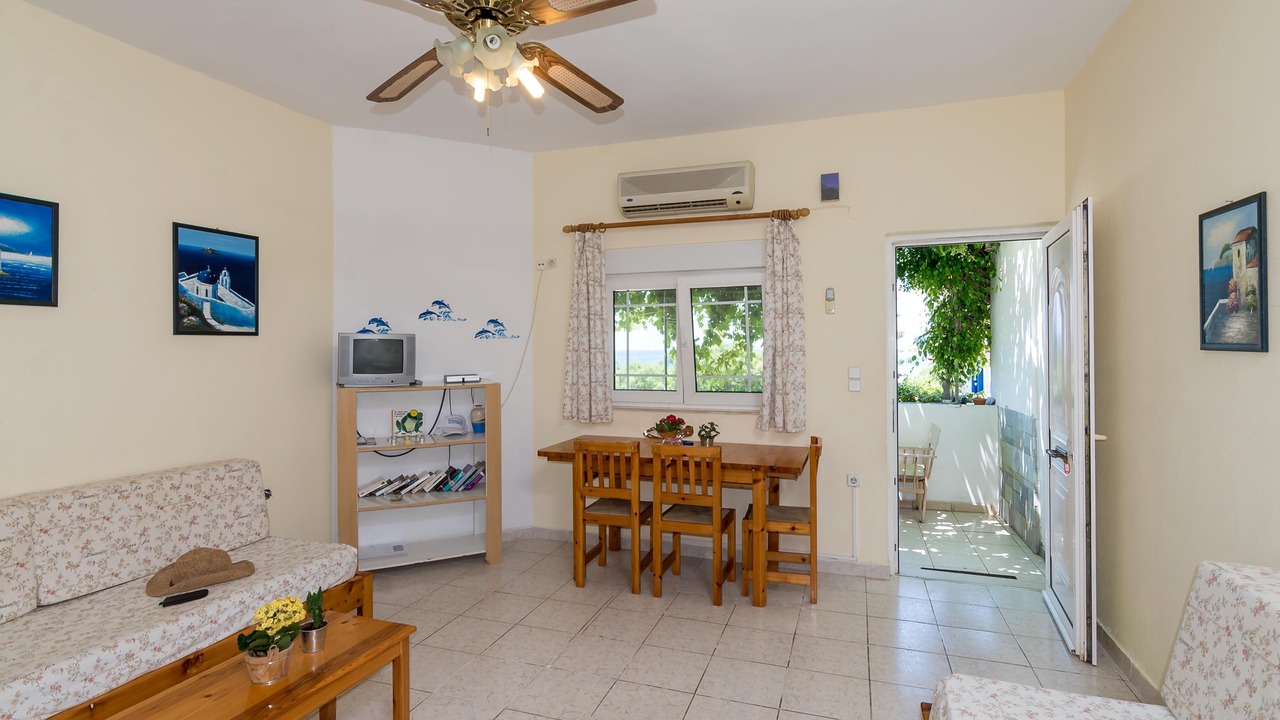 Photo of Livingroom in Makry Gialos