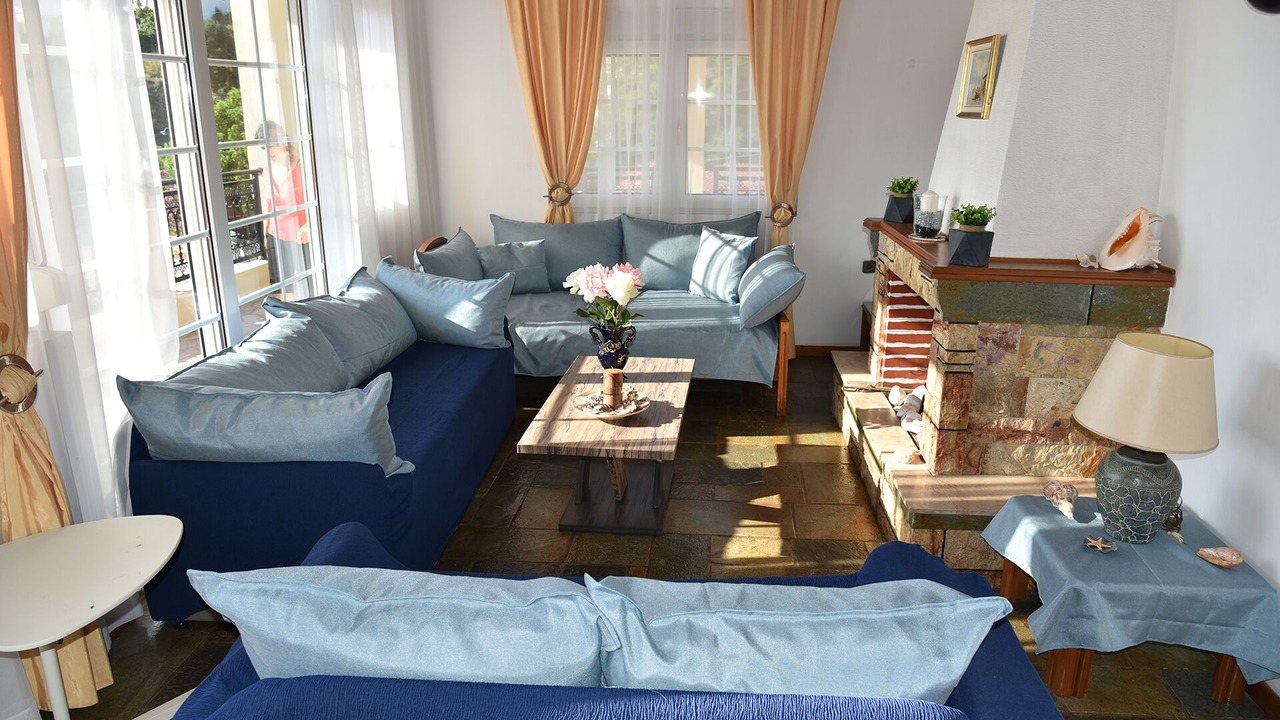 Photo of Livingroom in Lavreotiki