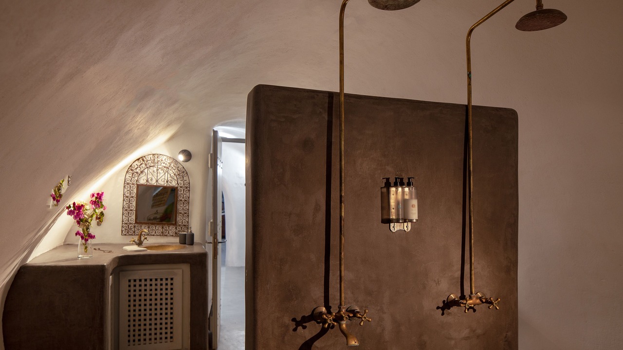 Photo of Bathroom in Emporio