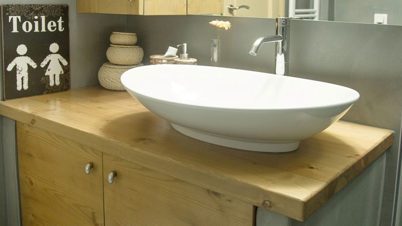 Photo of Bathroom in Nea Smirni