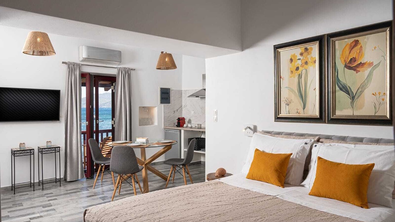 Photo of Bedroom in Milos