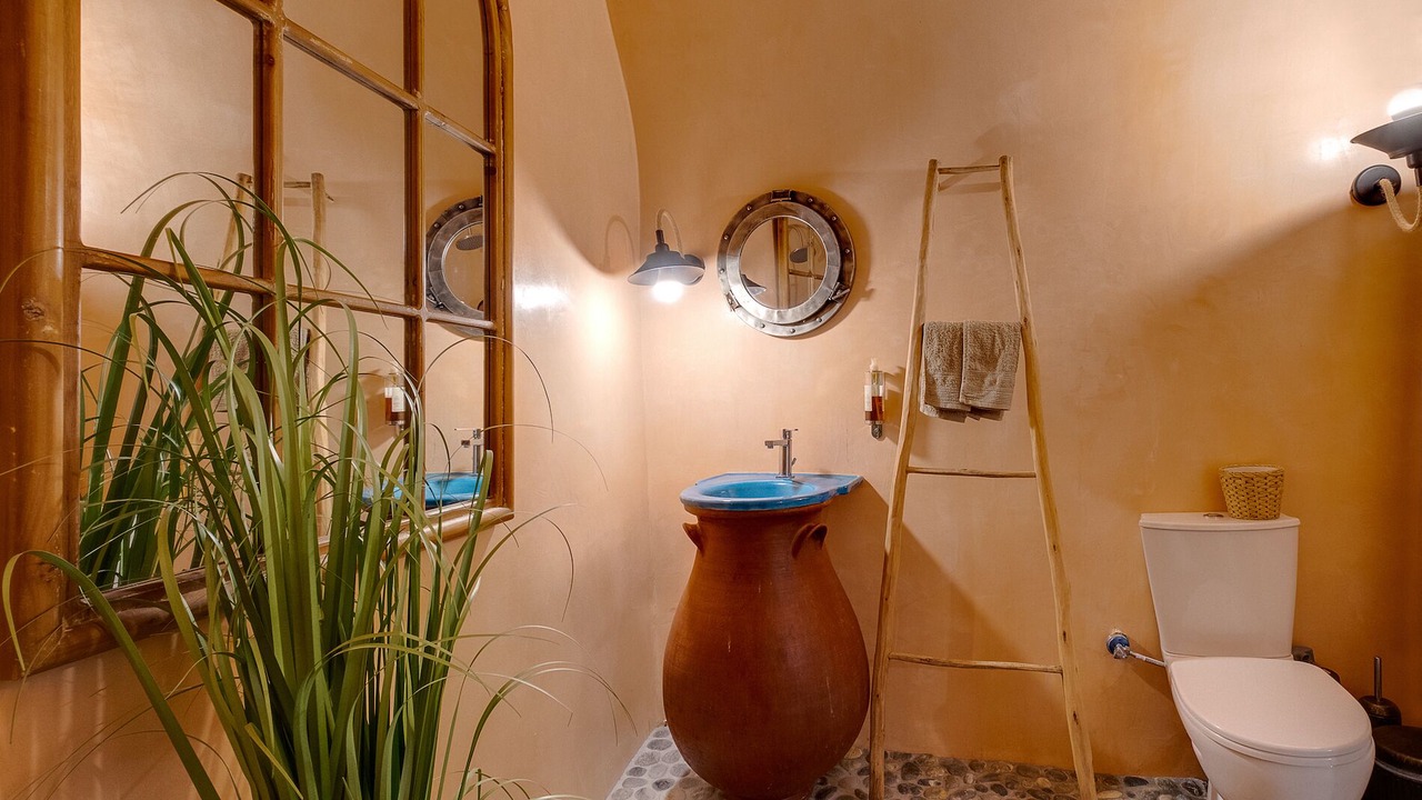 Photo of Bathroom in Emporio