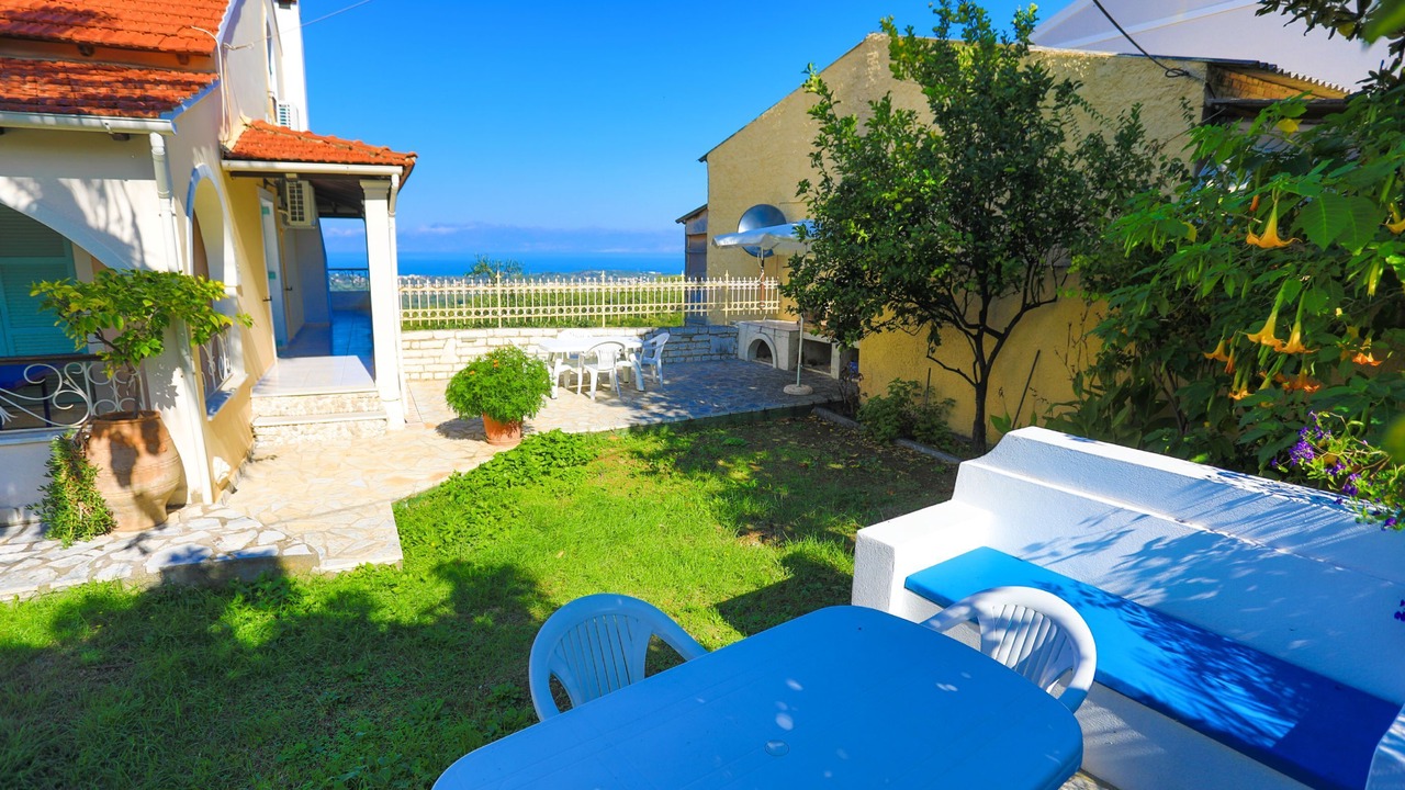 Photo of Outdoor in Petaleia