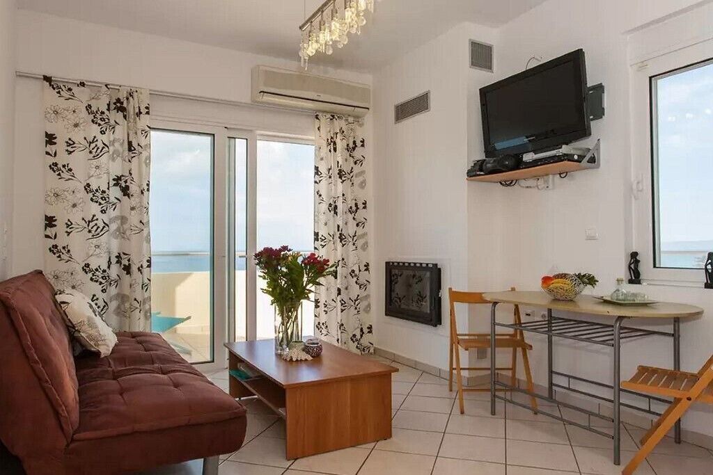 Photo of Livingroom in Kato Stalos