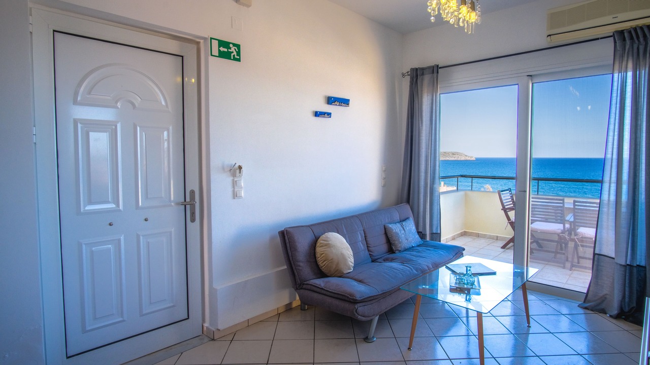 Photo of Livingroom in Kato Stalos