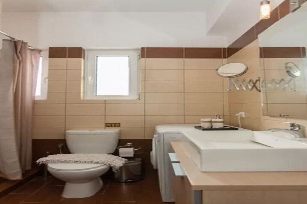 Photo of Bathroom in Kato Stalos