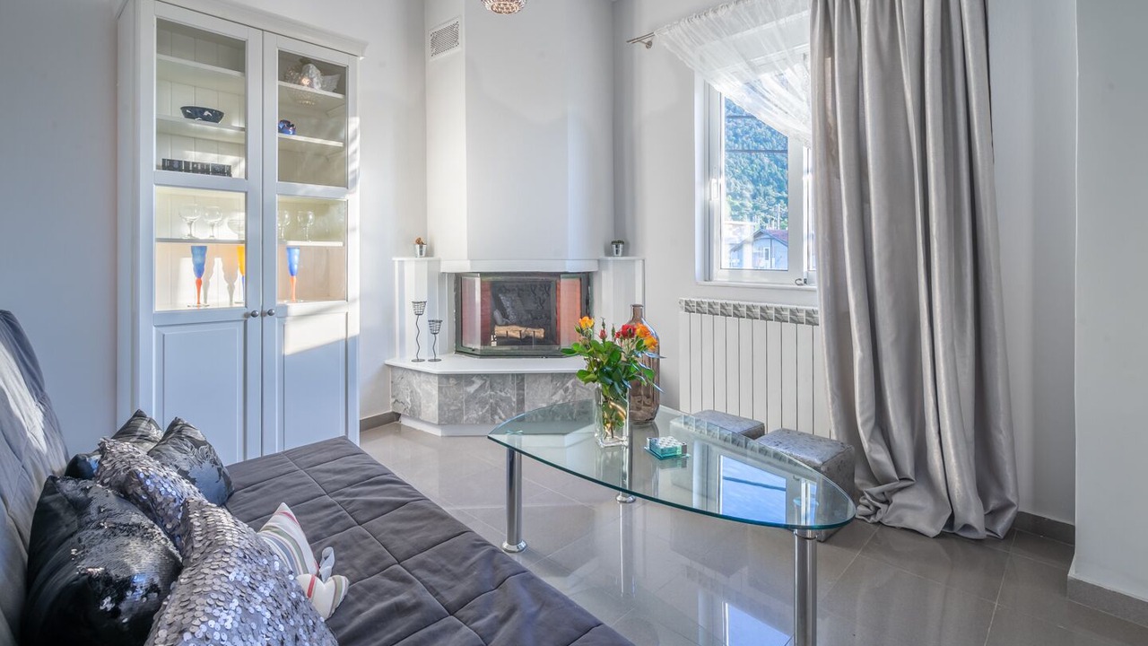 Photo of Livingroom in Salakos