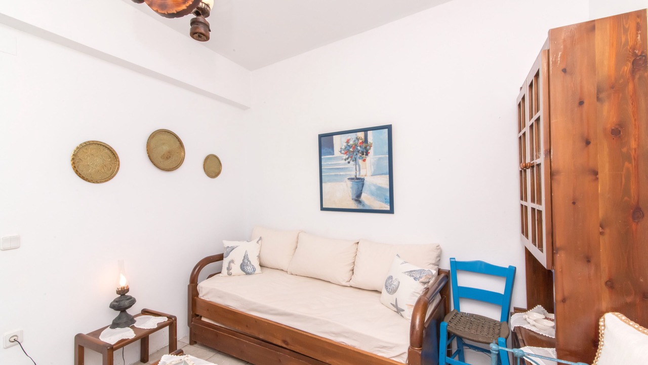 Photo of Livingroom in Exomvourgo