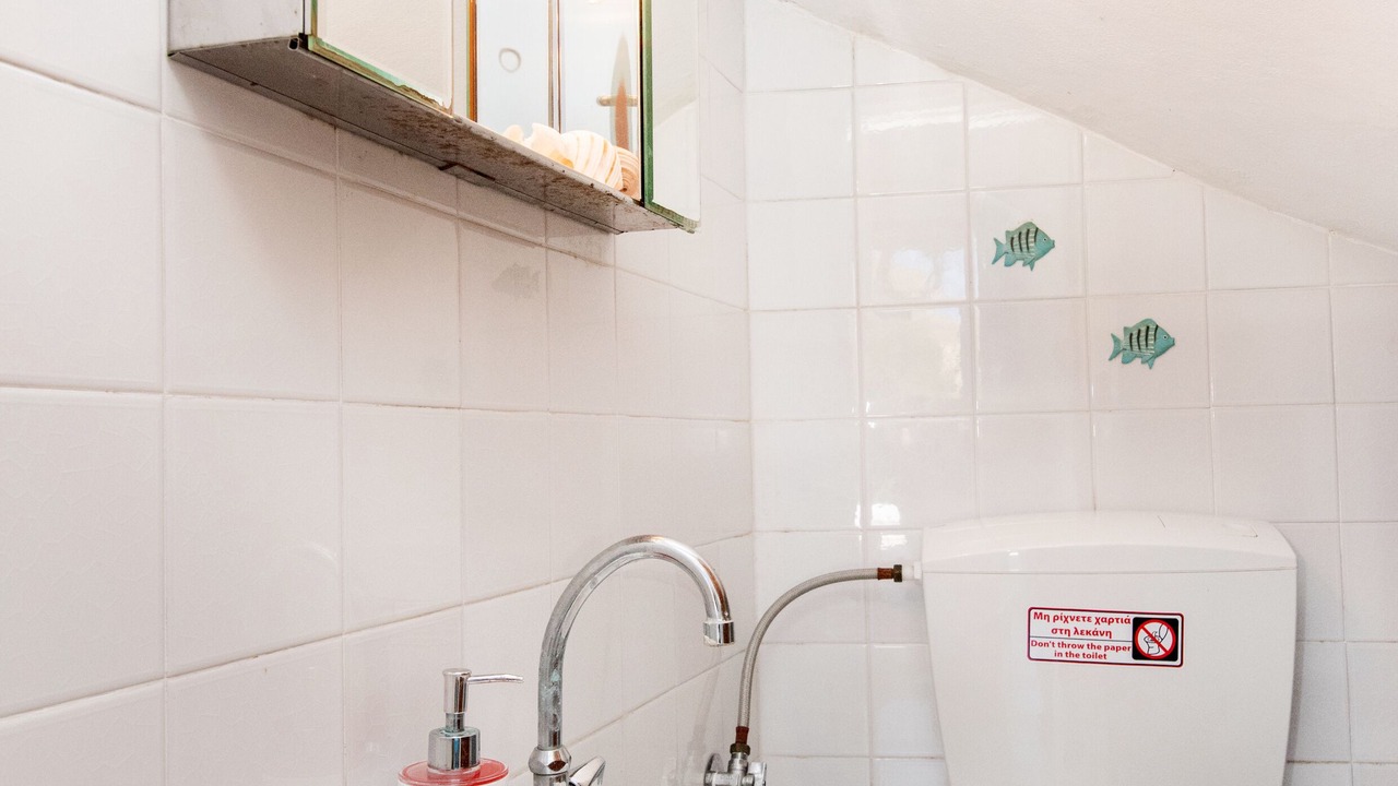 Photo of Bathroom in Exomvourgo
