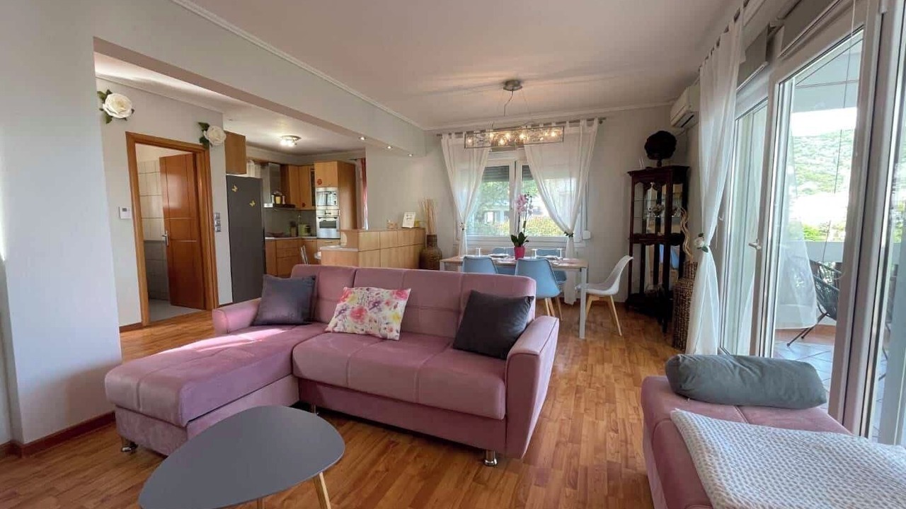 Photo of Livingroom in Palaio Tsifliki