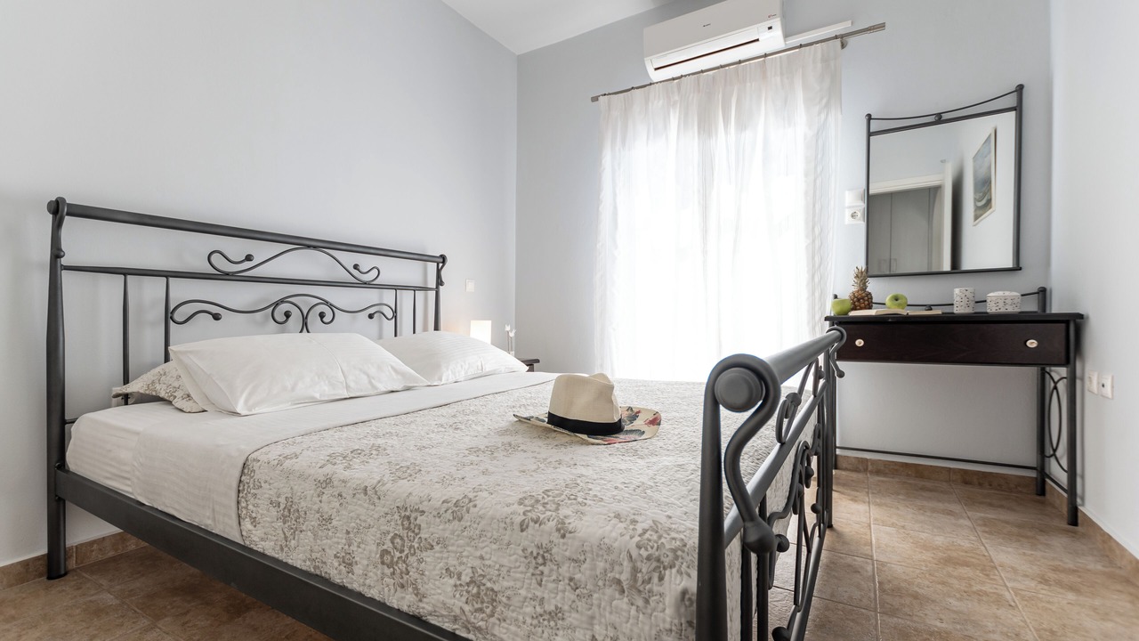 Photo of Bedroom in Mikri Vigla