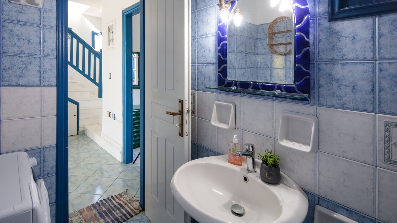 Photo of Bathroom in Plaka
