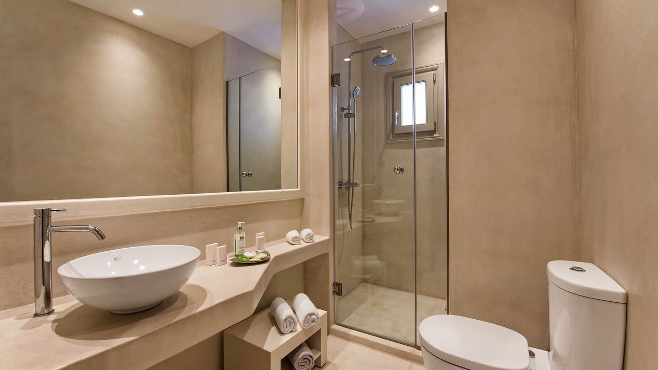 Photo of Bathroom in Kamari