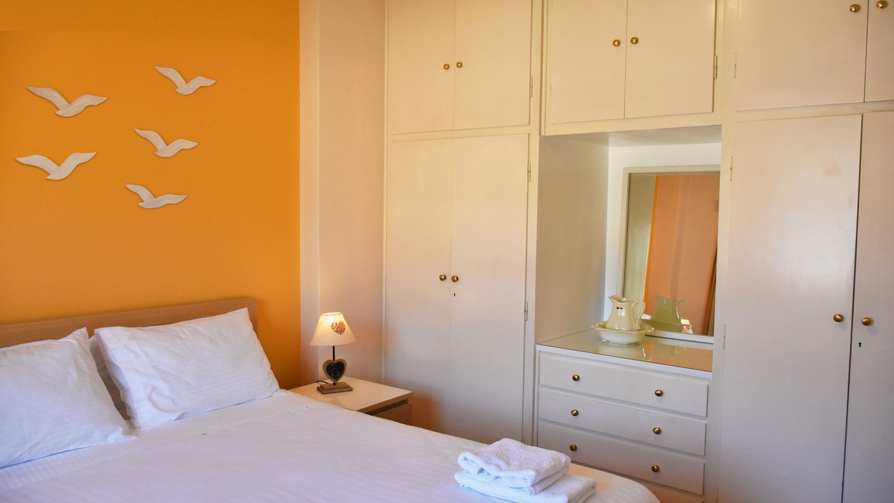 Photo of Bedroom in Paleopolis