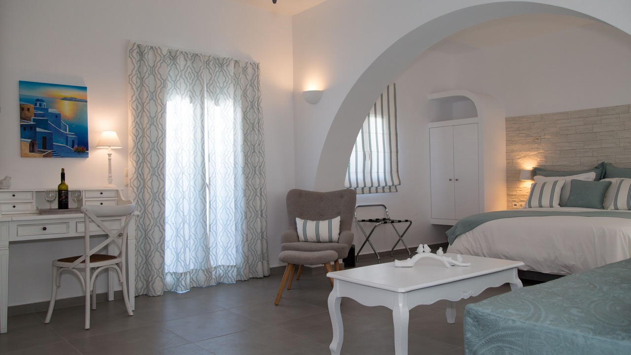 Photo of Bedroom in Imerovigli