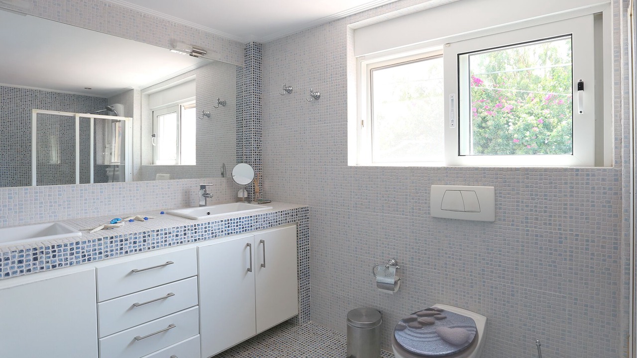Photo of Bathroom in Thymari