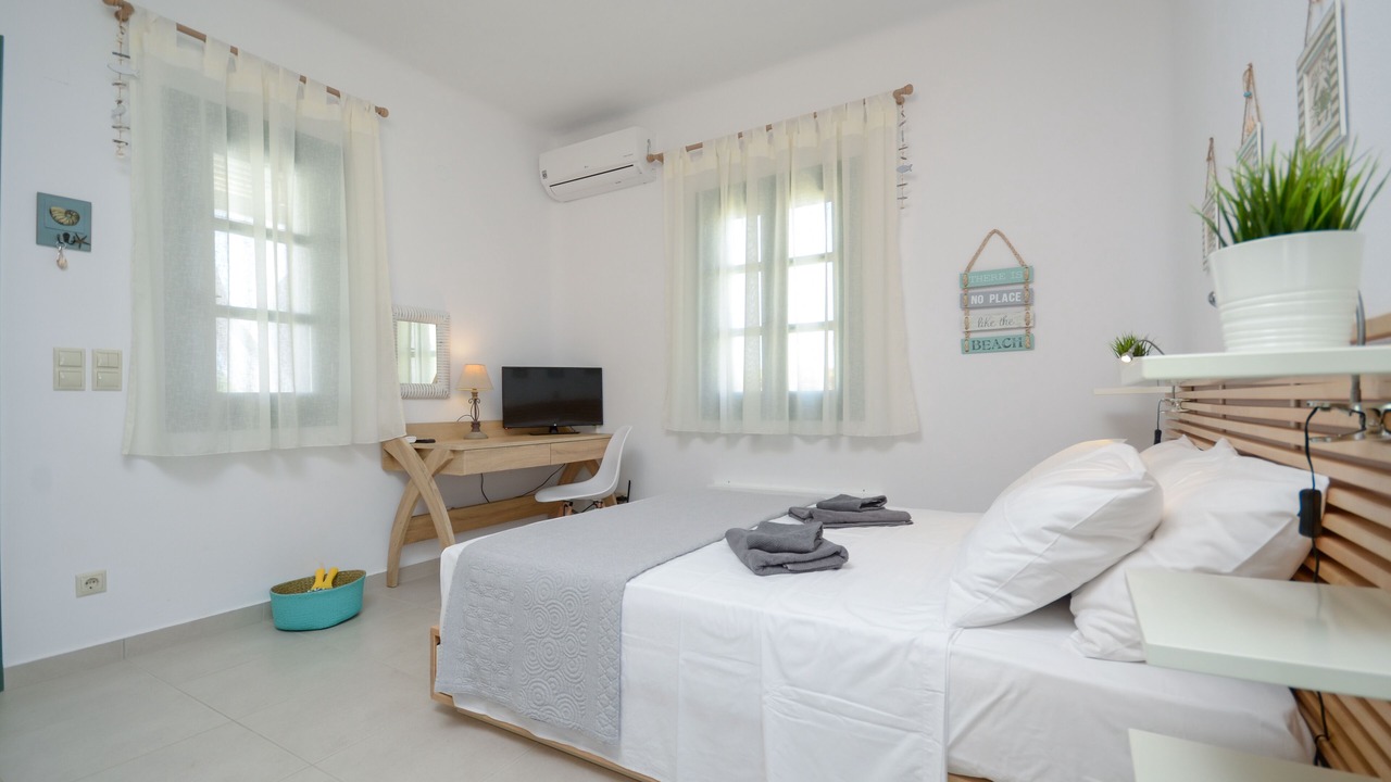 Photo of Bedroom in Agia Anna