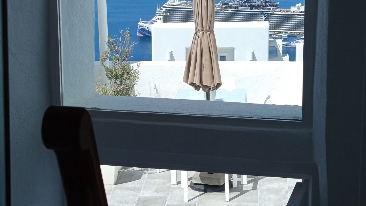 Photo of Others in Fira
