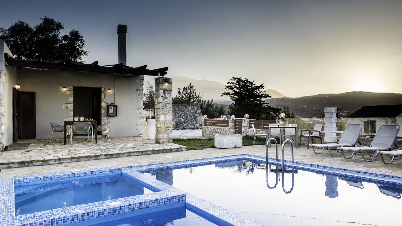 Photo of Outdoor in Armenoi