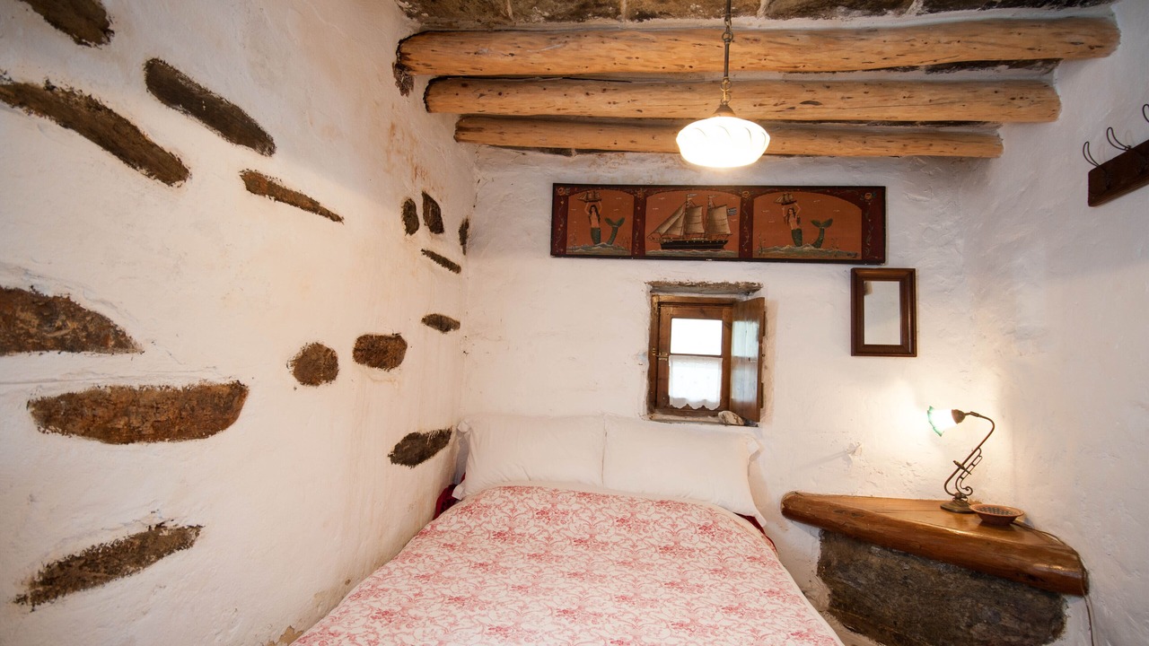 Photo of Bedroom in Kapparia