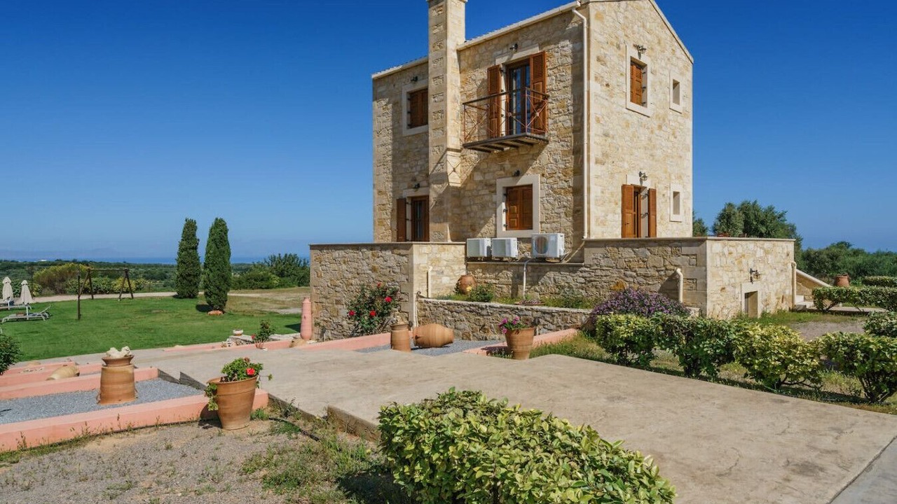 Photo of Outdoor in Pikris