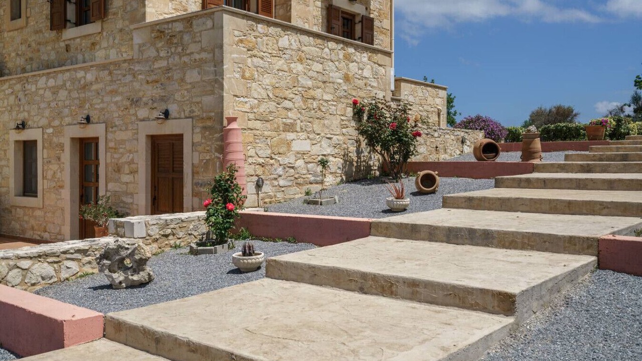 Photo of Outdoor in Pikris