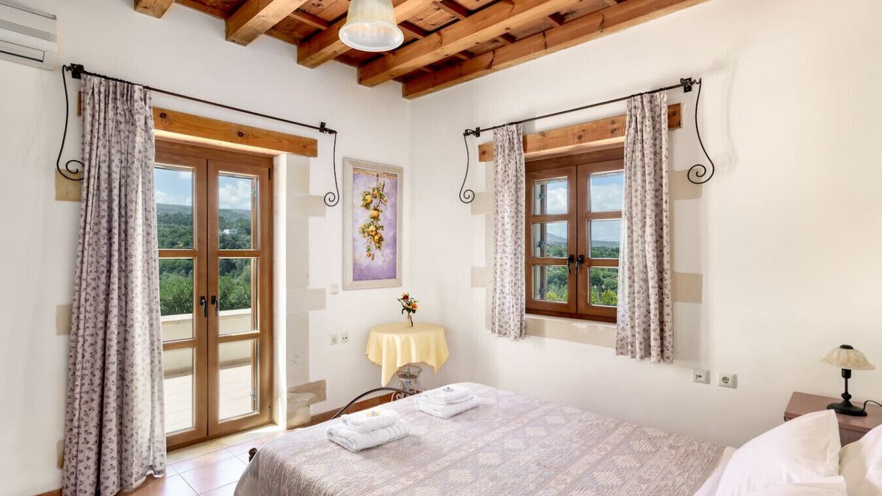Photo of Bedroom in Pikris