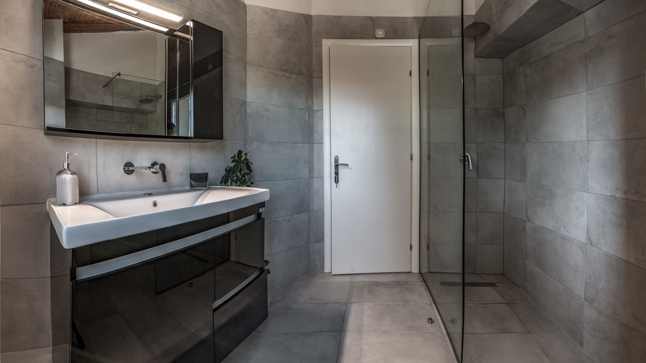 Photo of Bathroom in Tzavros