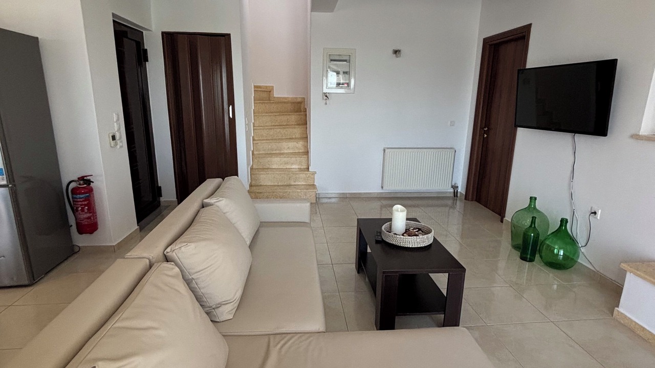 Photo of Livingroom in Apolpaina