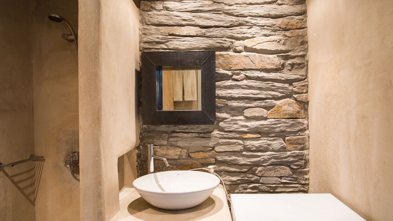 Photo of Bathroom in Kea
