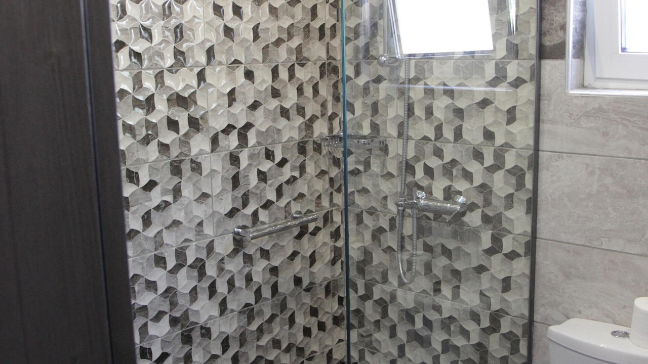 Photo of Bathroom in Ialyssos