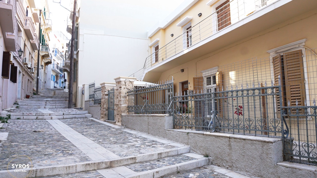 Photo of Others in Ermoupoli