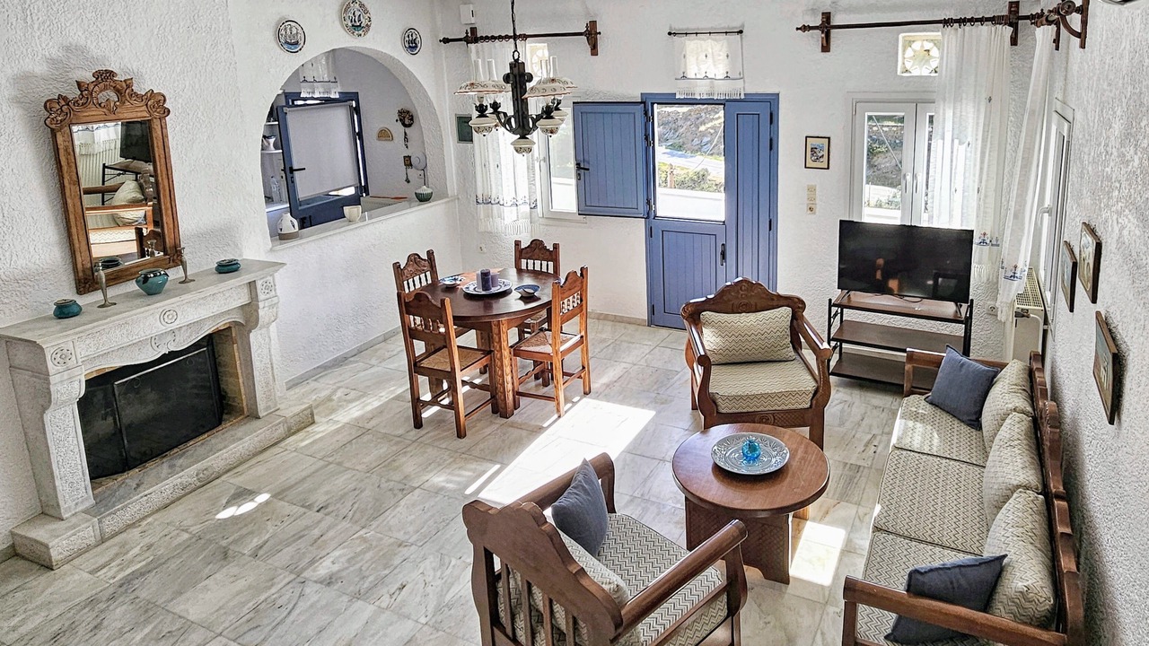 Photo of Livingroom in Megas Yialos-Nites