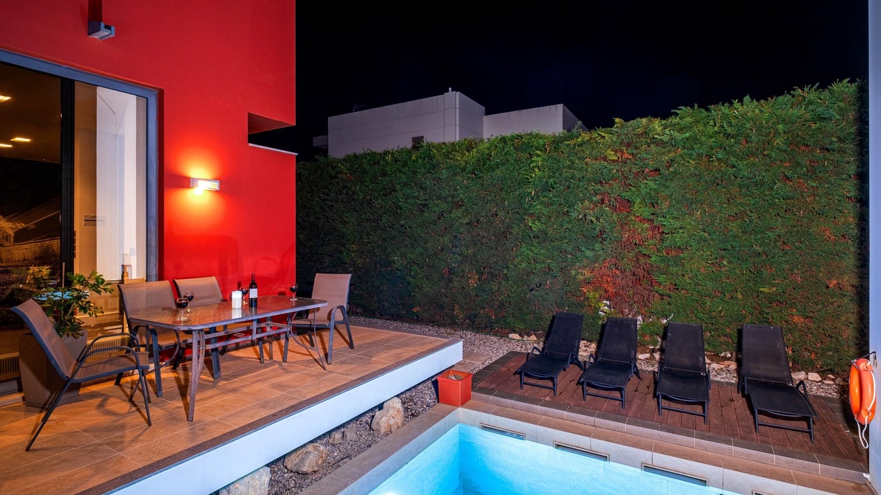 Photo of Outdoor in Ixia