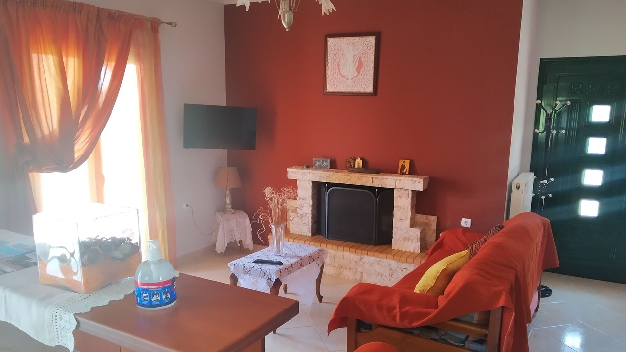 Photo of Livingroom in Karavomylos